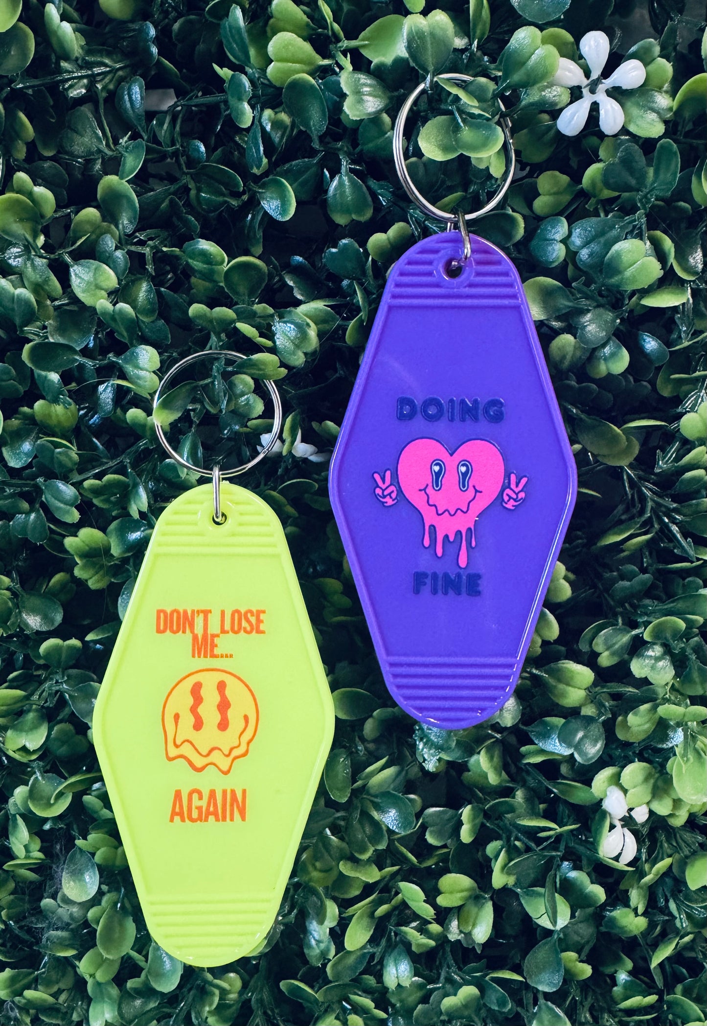 Melty Face Motel Keychain